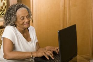 Senior Home Care Alpharetta GA - How Senior Care Helps Access Reliable Health Information Online